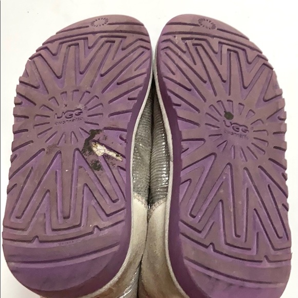 UGG Mini Bailey Button Lizard Boots - Picture 9 of 15